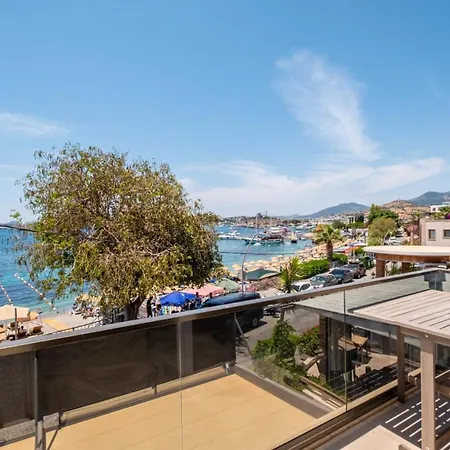 Seafront Flat With Breathtaking Sea View In Apartment